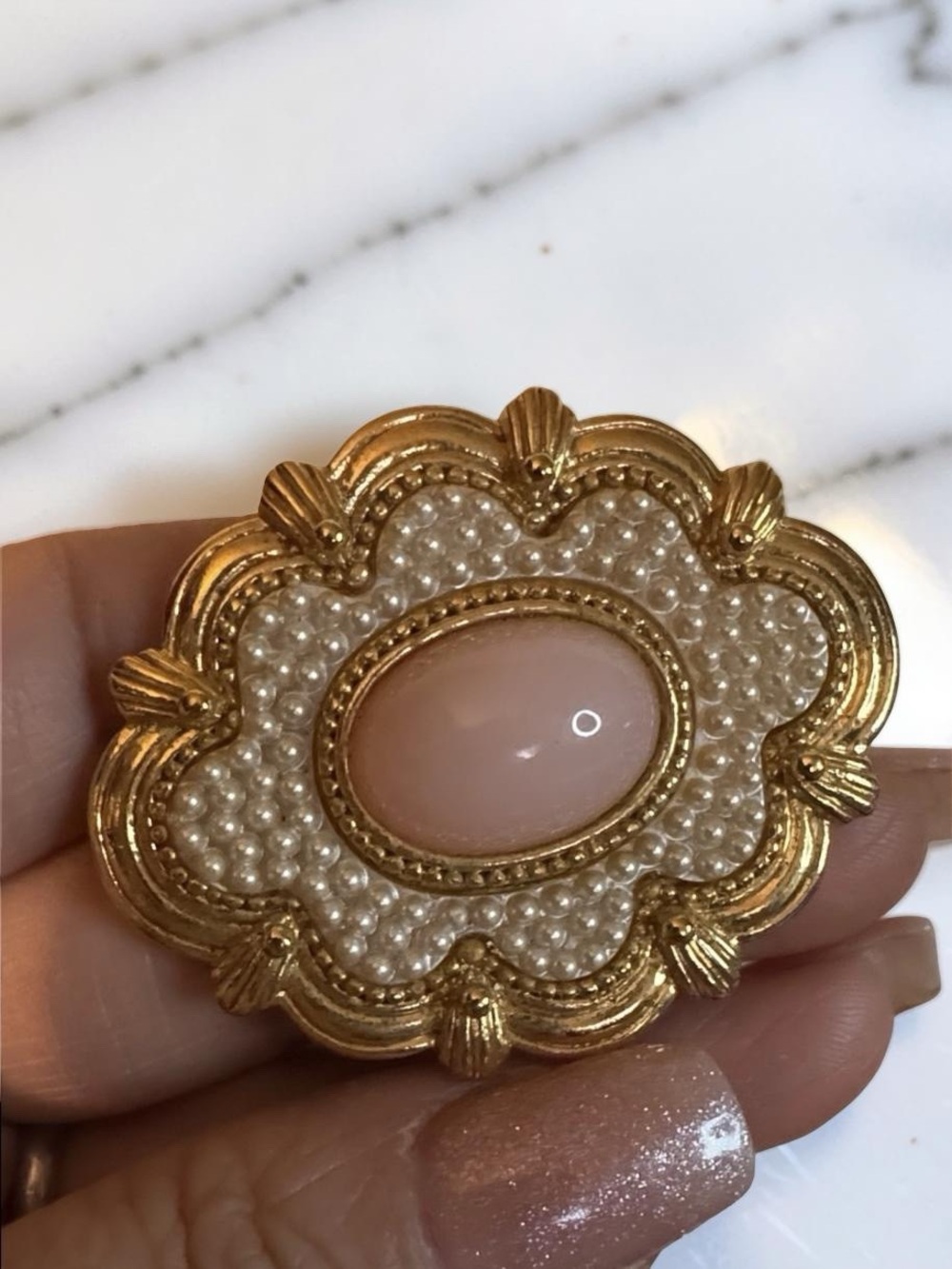 Vintage Avon Victorian Brooch